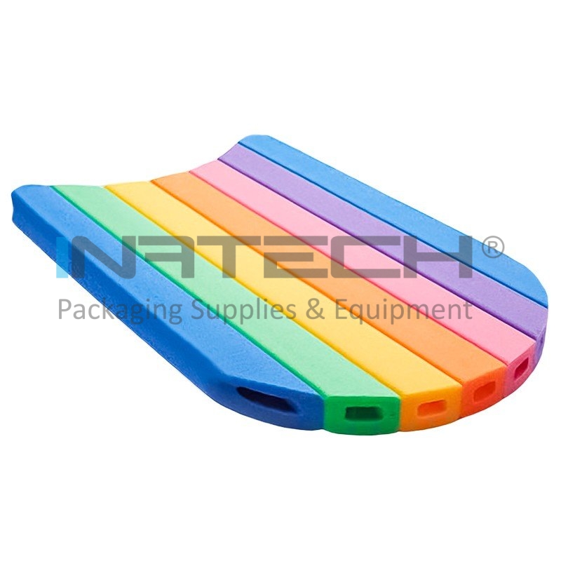 Pluta Inot Din Spuma