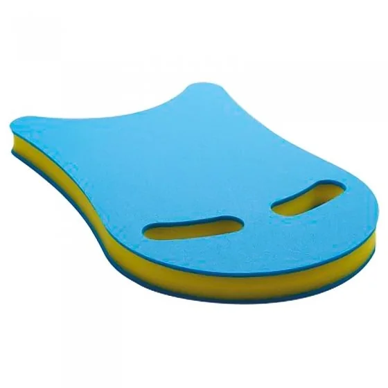 Pluta Inot Din Spuma