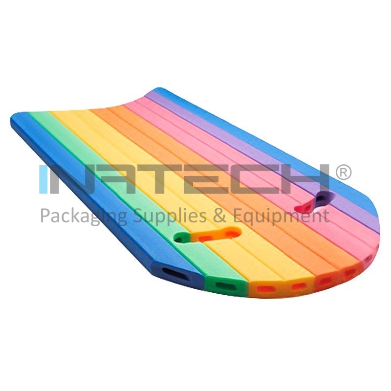 Pluta Inot Din Spuma